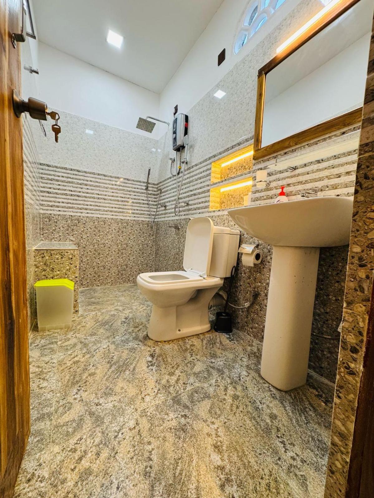 Beach Wave Hotel Аругам Экстерьер фото